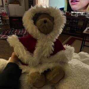Vintage Boyds Bears Kringle Bear in Red Velvet Fur Trim Santa Cape
